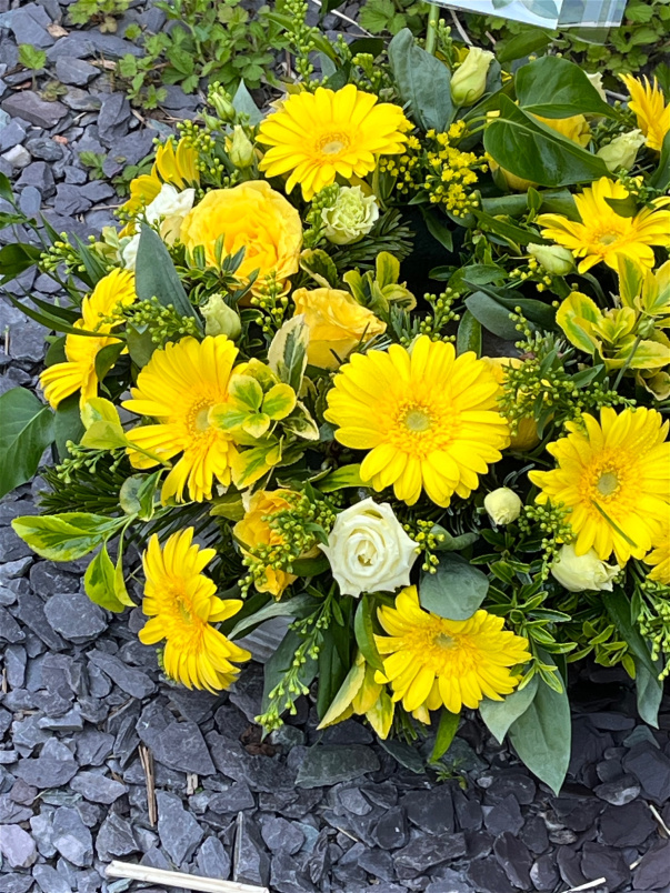 Funeral | Loose Wreath