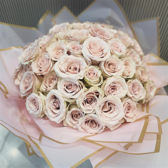 Bouquets | 50 Blush Roses