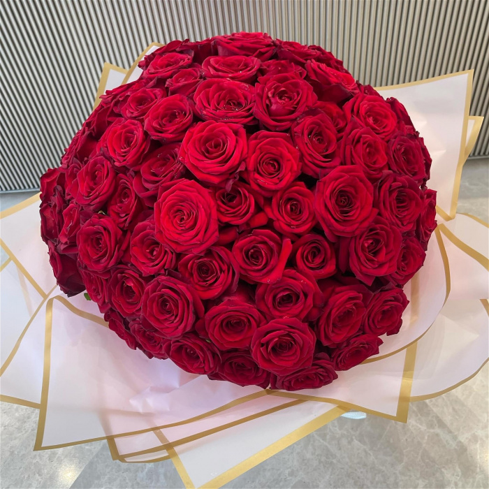 Bouquets | 100 Red Roses
