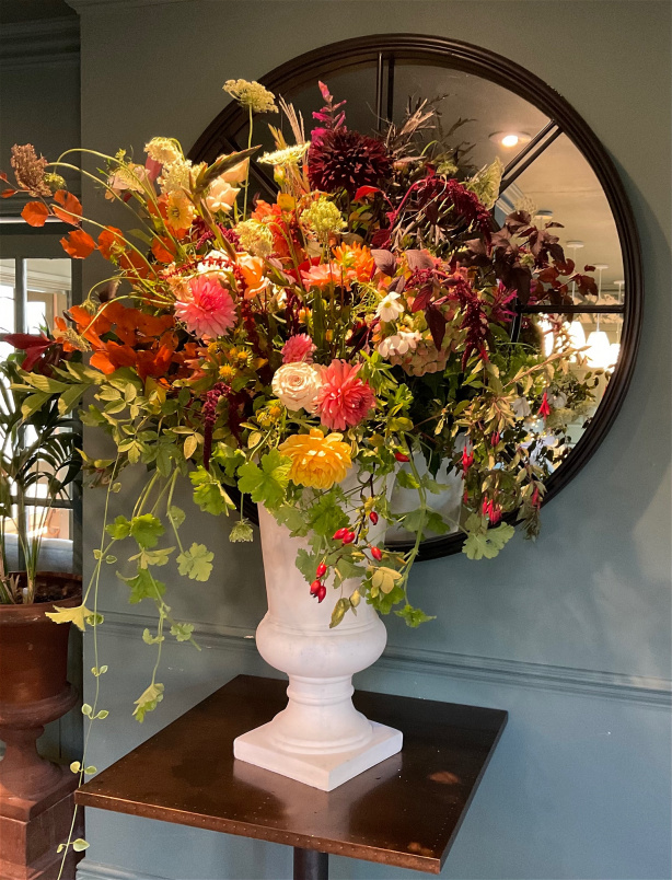 Arrangements | Seasonal Urn Design