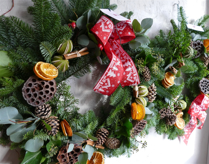 Christmas Wreath Making 2025 | Christmas Wreath Making 2025