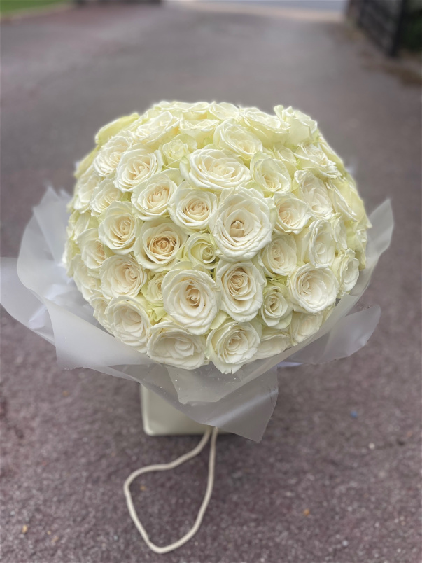 Bouquets | Roses Only