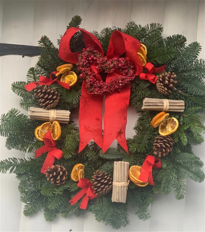 Christmas Fresh Flowers | Christmas Door wreaths