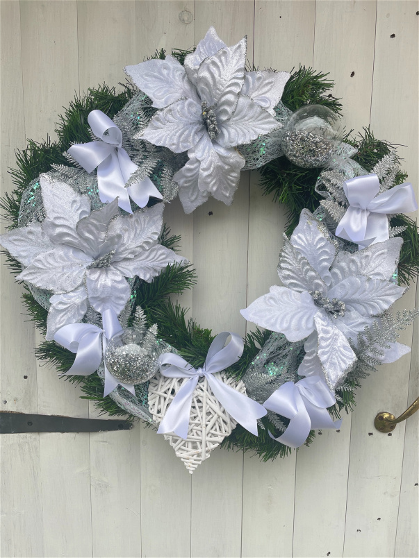 Christmas Artificial Flowers | Artifical Christmas wreath