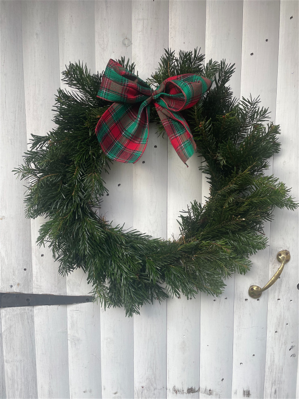 Christmas Fresh Flowers | Plain Pine Wreath