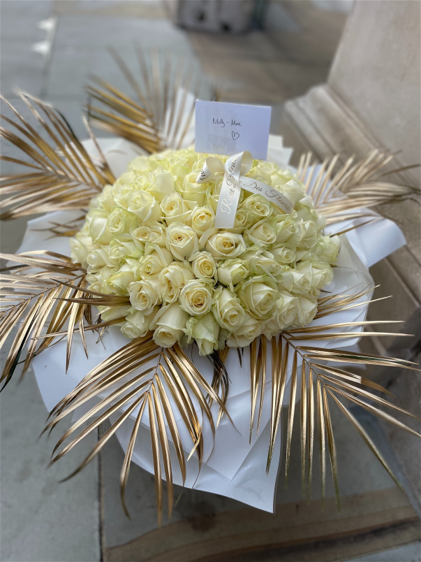 Valentines Day | Pink & White Roses