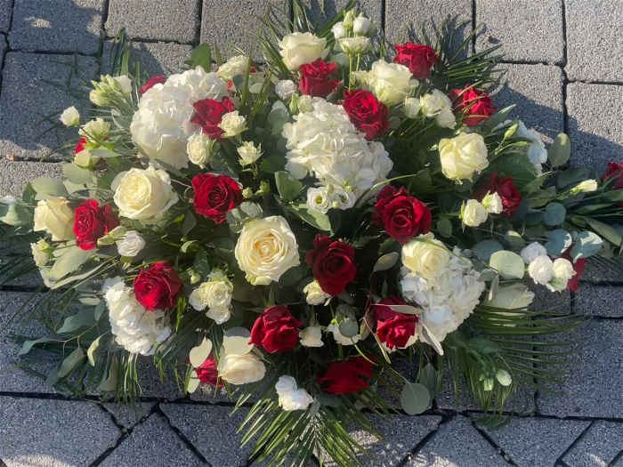 Funeral coffin sprays | Mainly Rose Coffin Spray