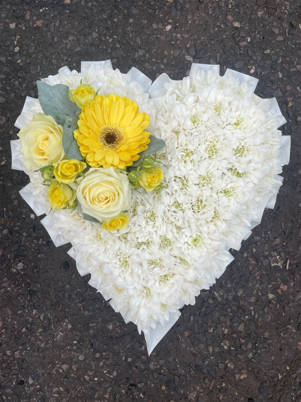 Funeral Heart | Chrystanthemum Closed Heart