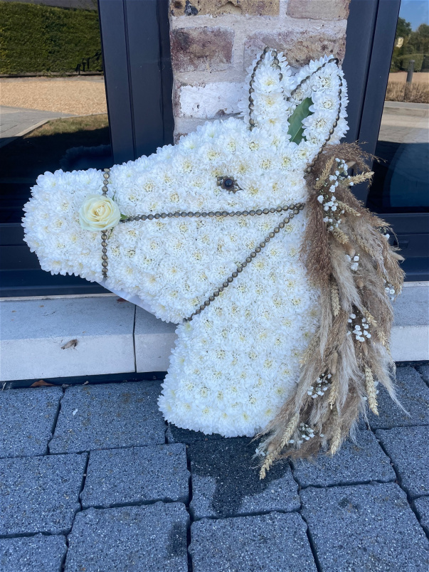 Funeral Bespoke Pieces | Horse Head