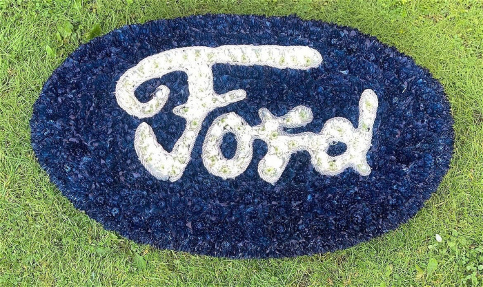 Funeral Bespoke Pieces | Ford Badge