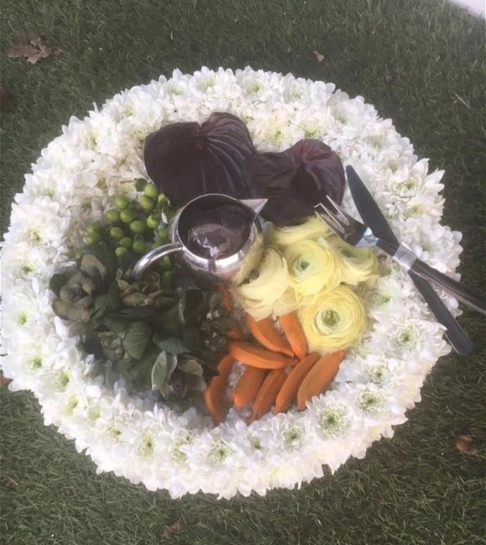Funeral Bespoke Pieces | Roast Dinner