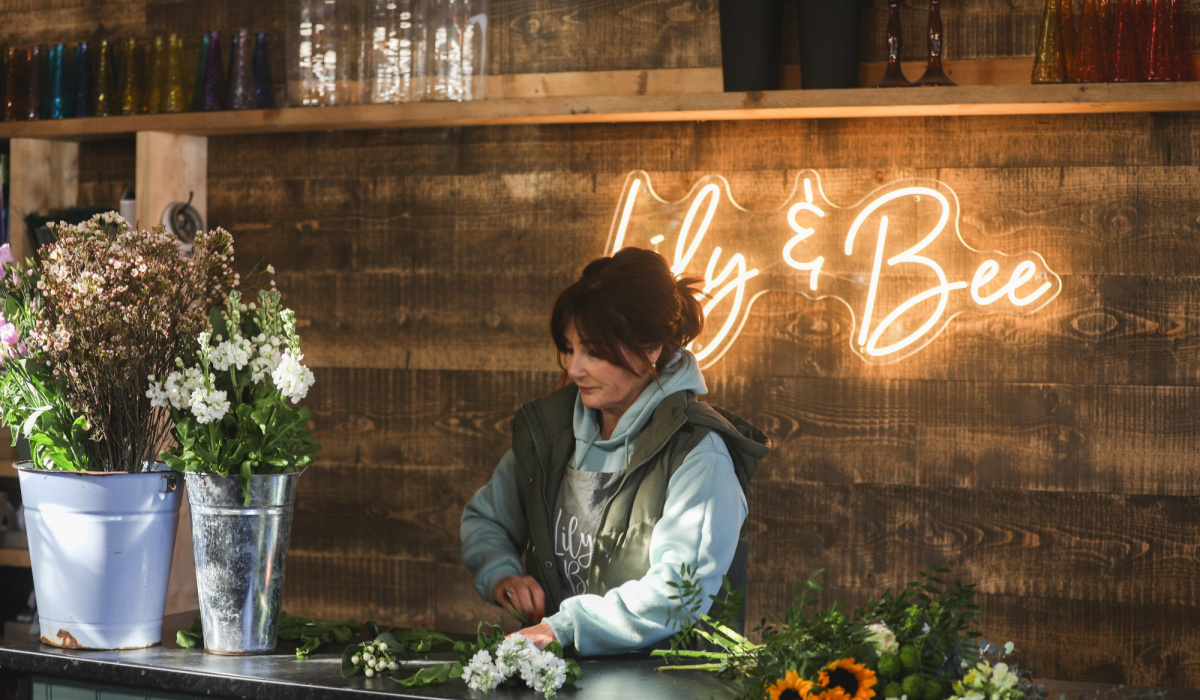 Lily & Bee | Waterlooville | Home