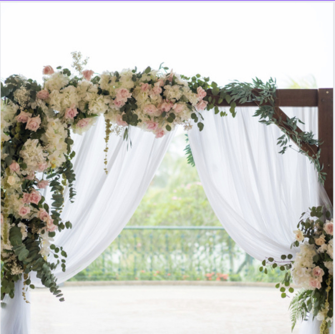 Lily & Bee | Waterlooville | Weddings