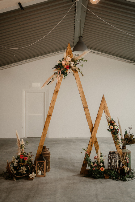 Lily & Bee | Waterlooville | Weddings
