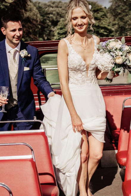 Lily & Bee | Waterlooville | Weddings