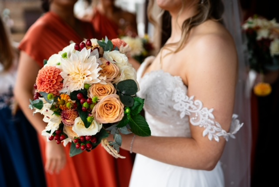 Lily & Bee | Waterlooville | Weddings