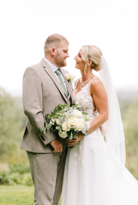 Lily & Bee | Waterlooville | Weddings