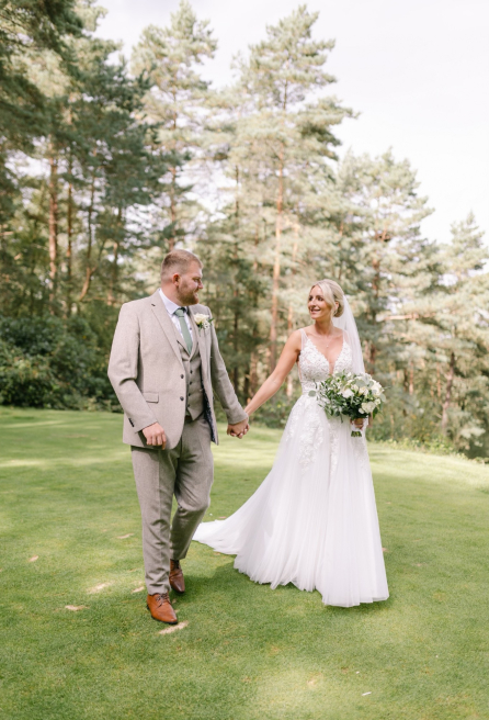 Lily & Bee | Waterlooville | Weddings