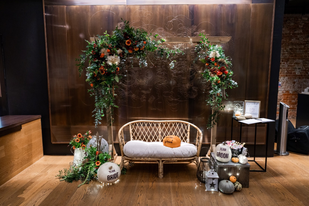Lily & Bee | Waterlooville | Weddings