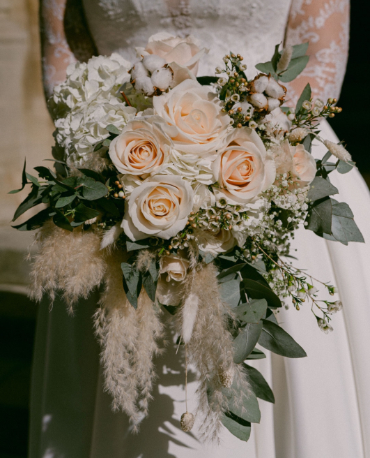 Lily & Bee | Waterlooville | Weddings