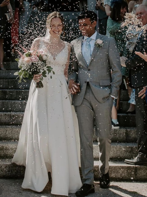 Lily & Bee | Waterlooville | Weddings