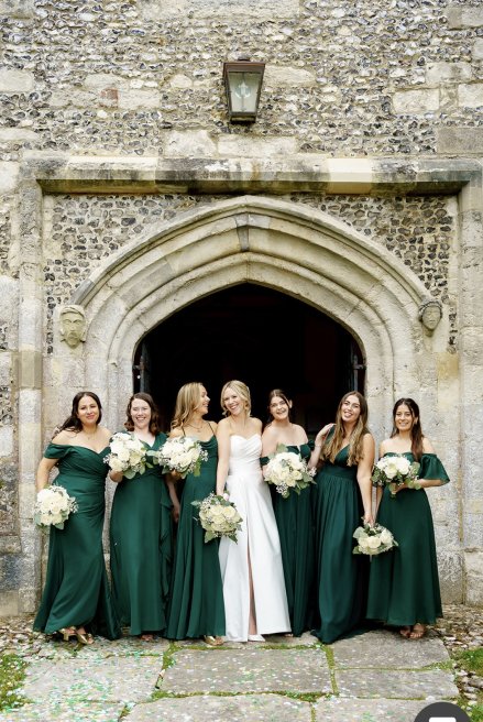 Lily & Bee | Waterlooville | Weddings