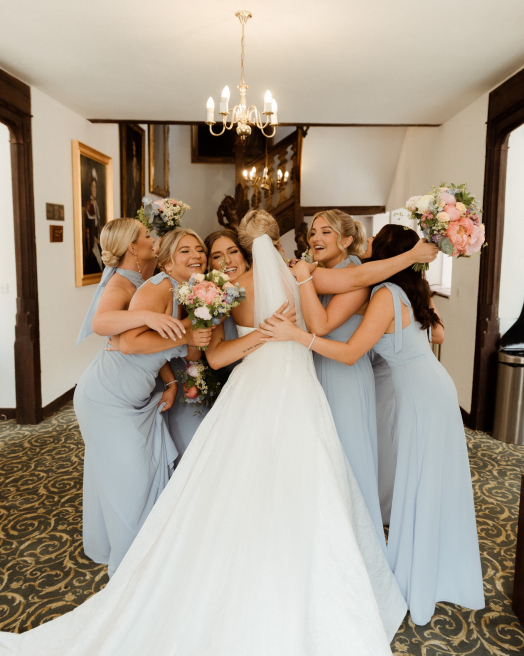 Lily & Bee | Waterlooville | Weddings