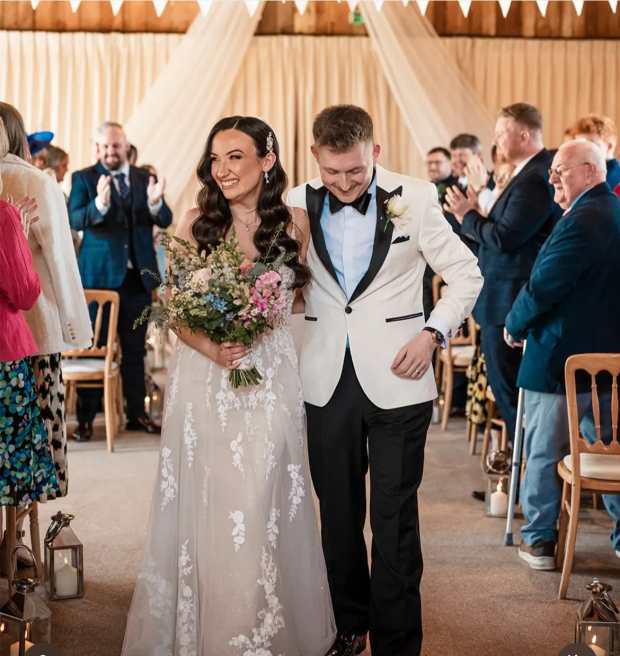 Lily & Bee | Waterlooville | Weddings