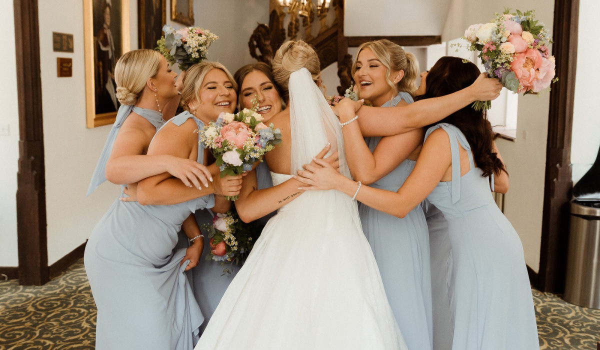 Lily & Bee | Waterlooville | Home