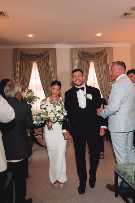 Lily & Bee | Waterlooville | Weddings