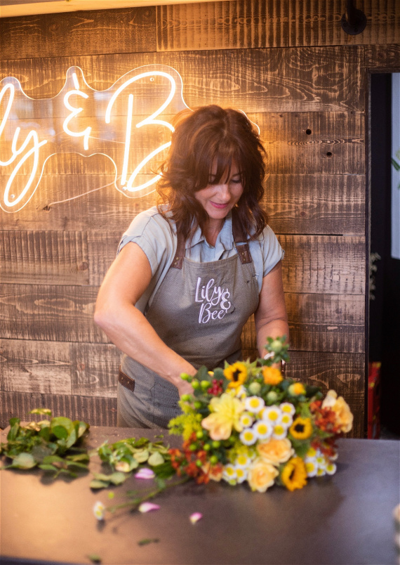 floristry kit | Floristry Workshops | Flower school | On line beginner floristry lessons | Upsell gifts | on line floristry lesson