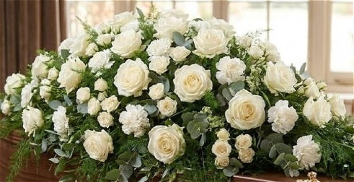 Casket Sprays | Farewell & Sympathy Flowers | Rose and carnations Casket Spray