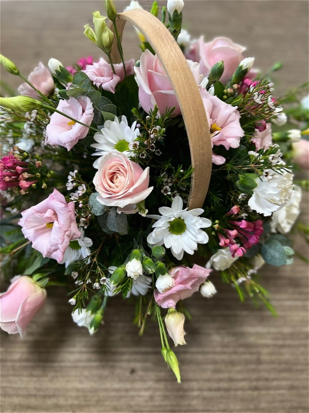 Eco Friendly Gift and Farewell Flowers | Farewell & Sympathy Flowers | Garden Flower Gift Shop | Basket of seasonal flowers
