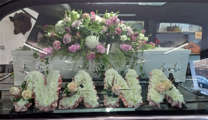 Casket Sprays | Funeral & Sympathy | Personalised & Special Tributes | Specialised Tributes | Casket Spray with trailing foliages