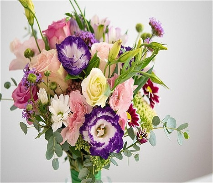 Eco Friendly Gift and Funeral Flowers | Gift Flowers | Mothers Day | Valentines | Vase of Seasonal Blooms