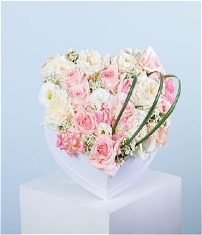 Eco Friendly Gift and Farewell Flowers | Farewell & Sympathy Flowers | Garden Flower Gift Shop | Mothers Day | New!!!!! Luxury Heart Shaped Hat Box
