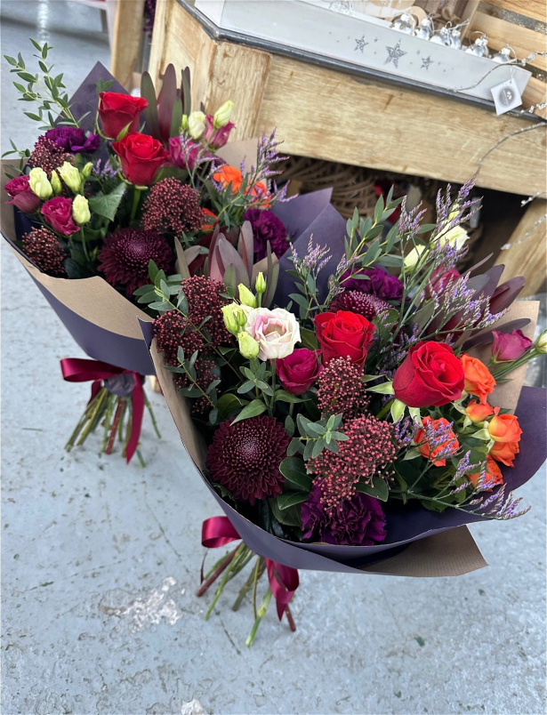 Festive florals | 𝐅𝐞𝐬𝐭𝐢𝐯𝐞 𝐞𝐜𝐨 𝐟𝐫𝐢𝐞𝐧𝐝𝐥𝐲 𝐛𝐨𝐮𝐪𝐮𝐞𝐭