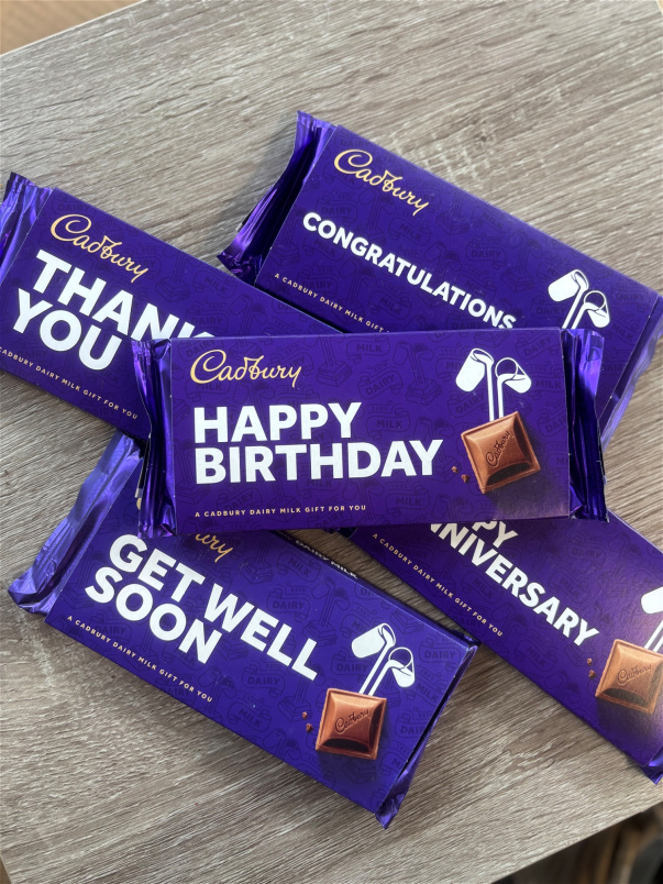 Arrangements | Bouquets | Gifts | Mothers Day | Upsell gifts | Personalised Cadburys chocolate bar