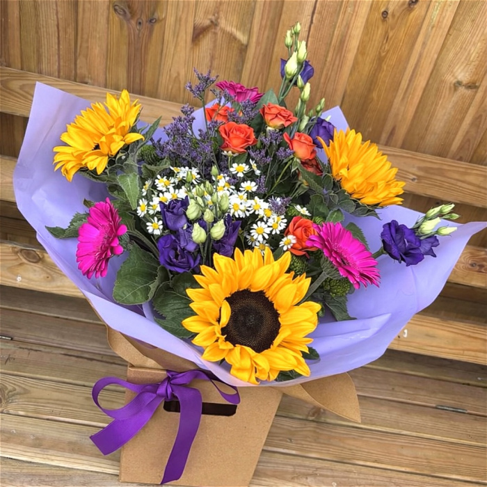 Mothers Day | ‘The Golden Meadow’ water bouquet