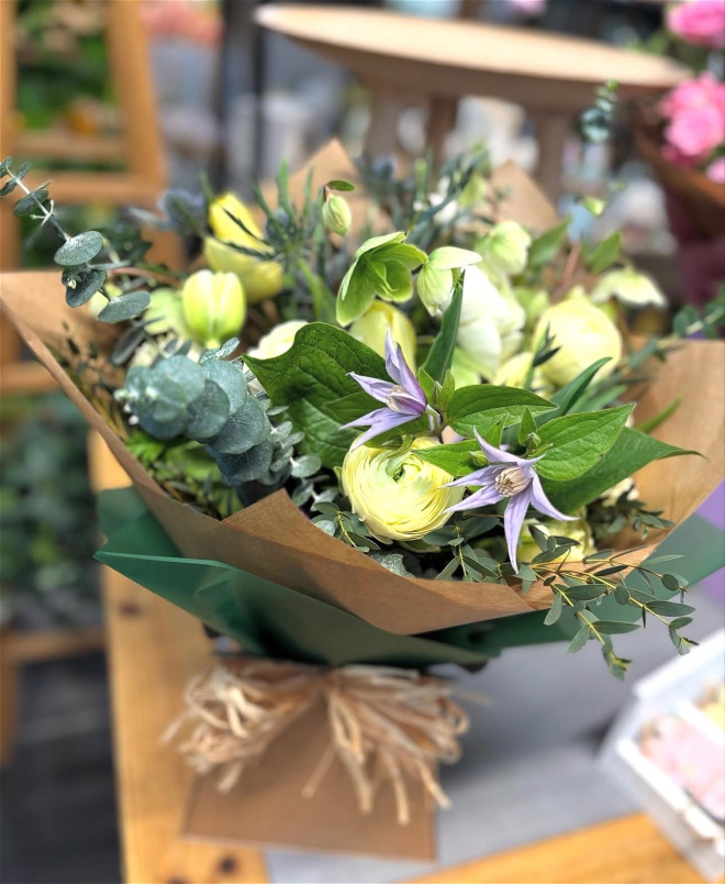 Mothers Day | ‘Sweet Serenity’ water bouquet