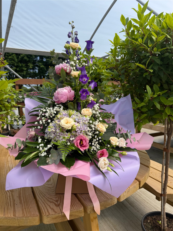 Arrangements | Summer Box Arrangement