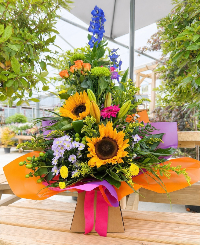 Arrangements | Vibrant Embrace Box Arrangement