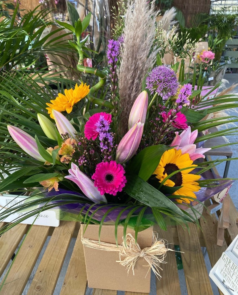 Sandyhill florist | Tenby | Home
