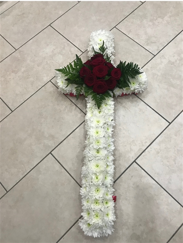 Funeral flowers | Cross