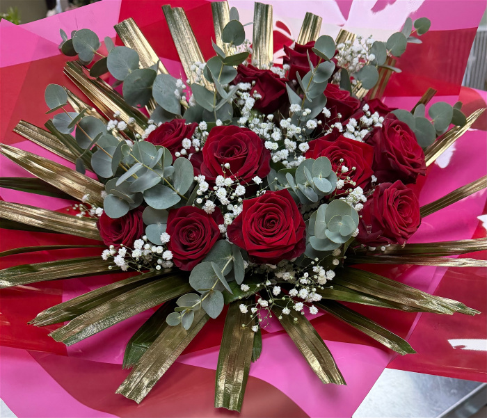 Valentine Collection | 12 Premium Red Roses