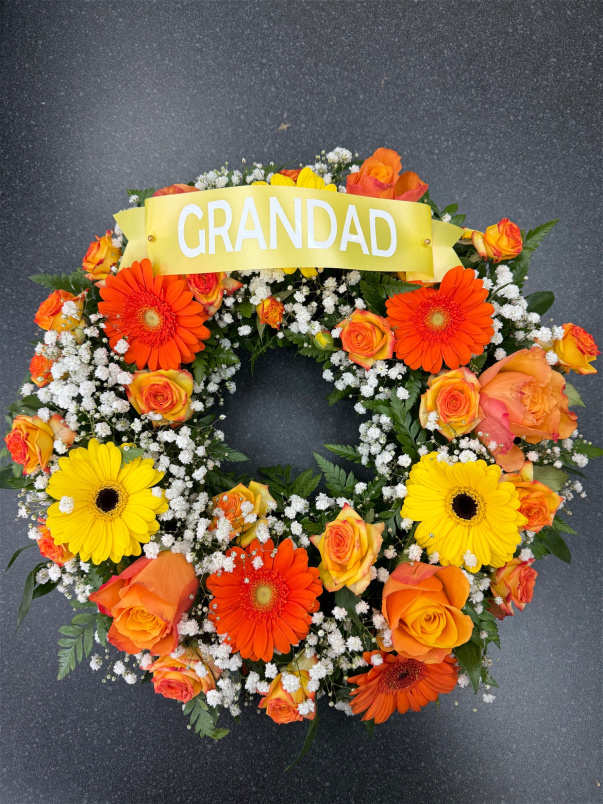 Funeral flowers | Wreaths | Wreath - orange & yellow