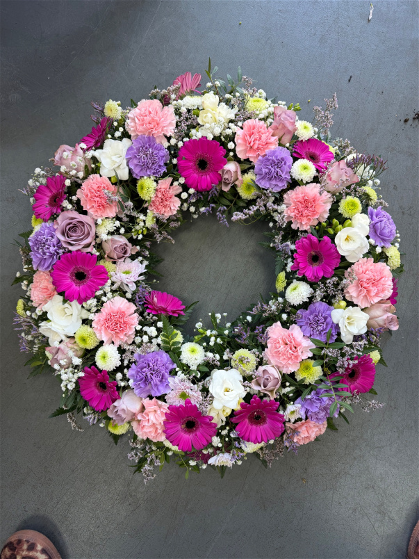 Funeral flowers | Wreaths | Wreaths - fully floral