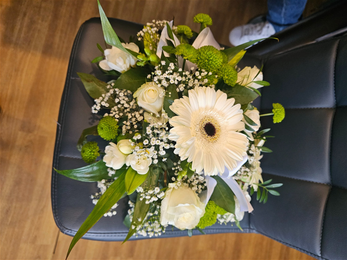 Bouquets | Gifts | Sympathy/thinking of you