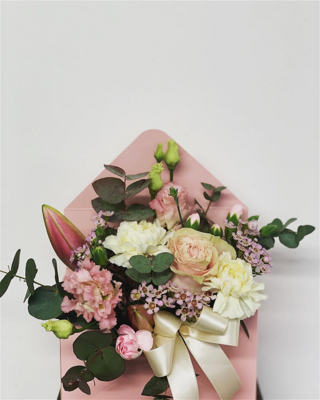 Arrangements | Bouquets | Gifts | Flower envelopes
