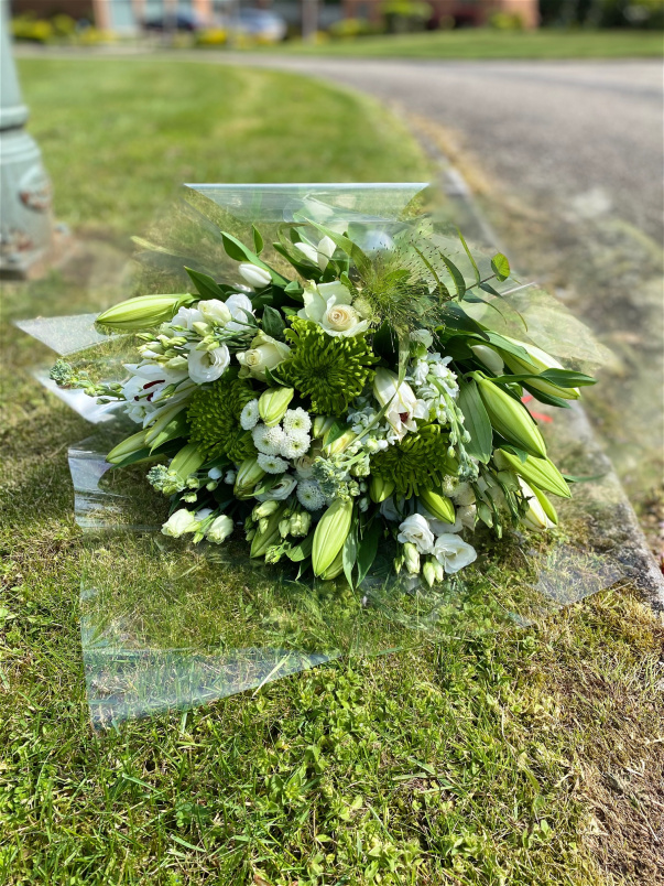 Bouquets | Florist's choice neutrals bouquet